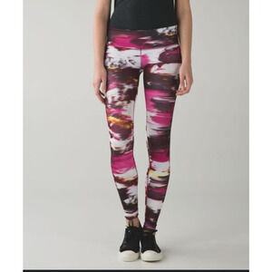 Lululemon Leggings‎ Wunder Under Pant III Full-On Luxtreme Berry Multi Size 4